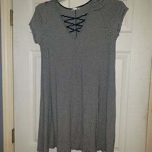 1x Heart and Hips dress